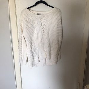 Front cross cross sweater